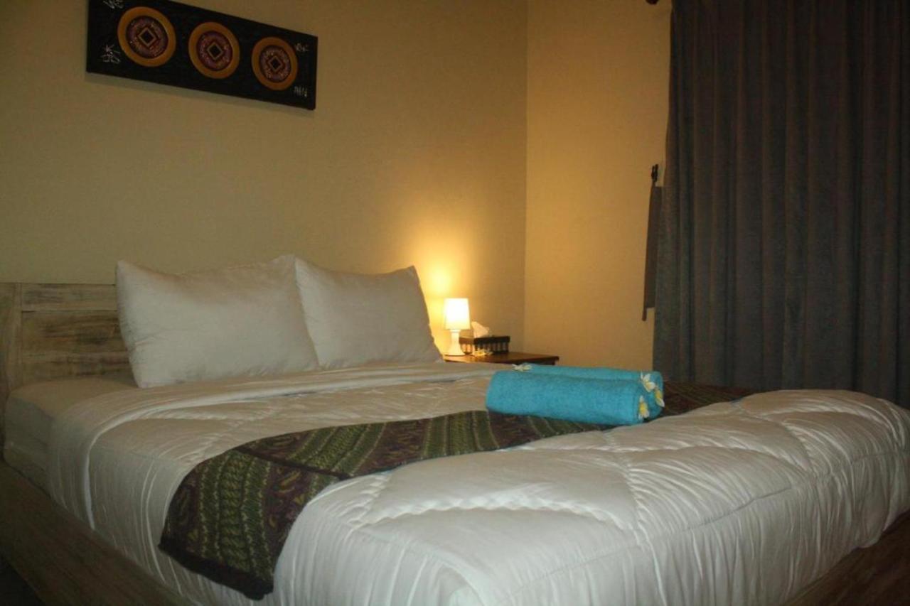 Oyo Flagship 91237 Ratu Guest House Kedunganan Luaran gambar