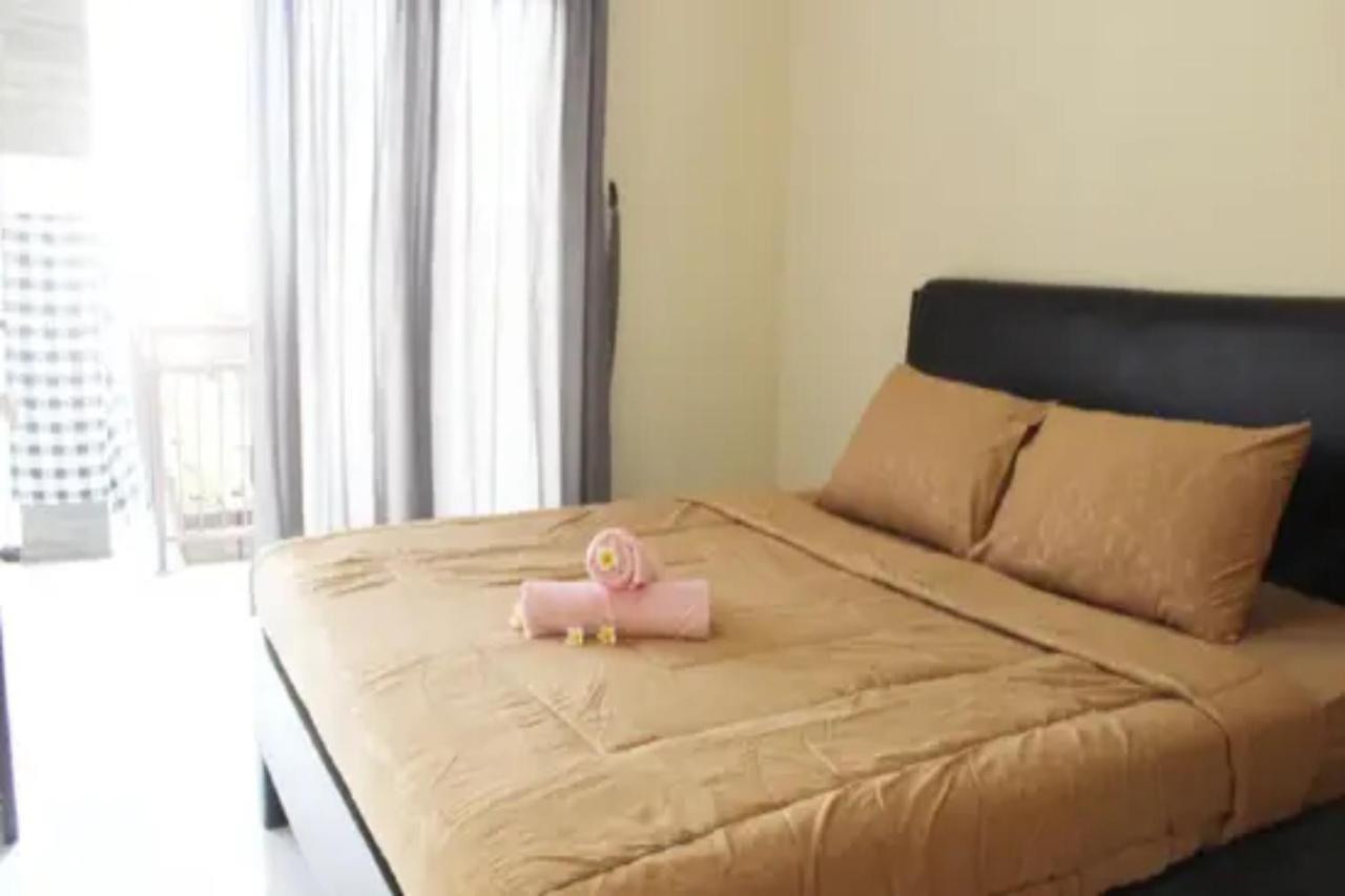 Oyo Flagship 91237 Ratu Guest House Kedunganan Luaran gambar